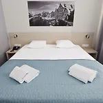 Silver Hotel